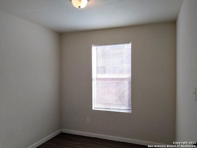 Image 9 of 21 For 1611 Navidad St N 101