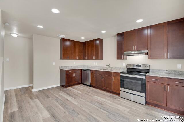 Listing photo id 5 for 6719 Cape Meadow