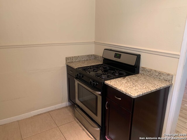 Image 8 of 16 For 218 Rosewood Ave E 2