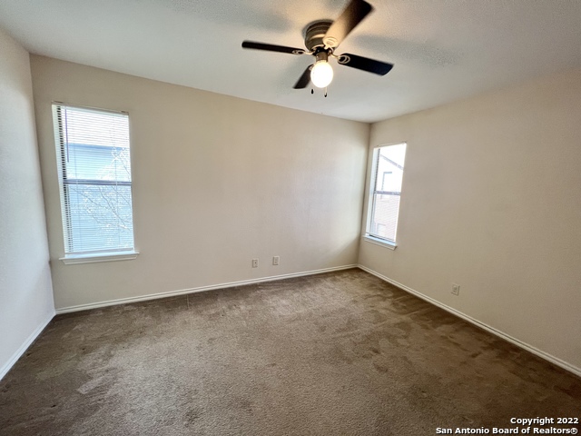 Listing photo id 5 for 810 Station St 4