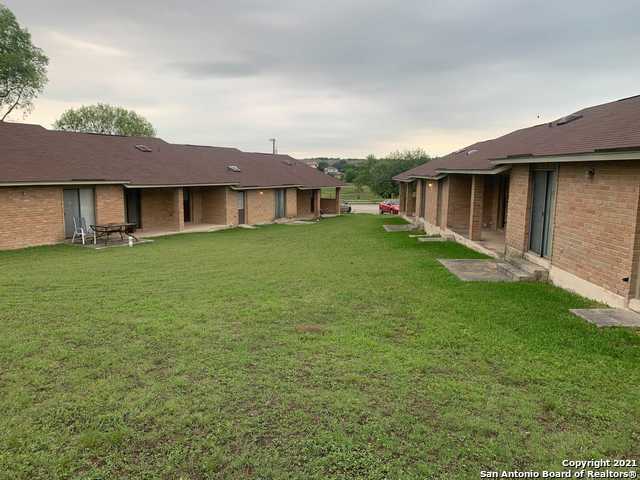 Image 14 of 17 For 4545 Hoeneke St  102