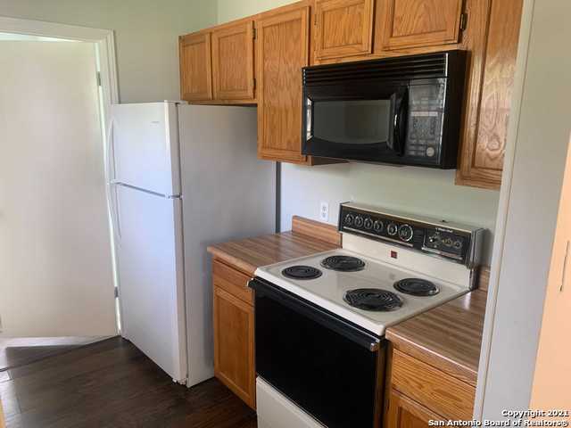 Image 5 of 17 For 4545 Hoeneke St  102
