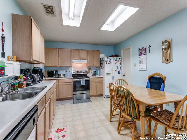 Image 11 of 14 For 6730 Evercrest