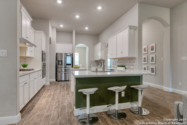 Listing photo id 10 for 2123 Bailey Forest