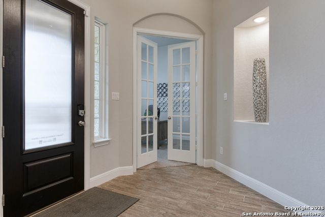 Listing photo id 1 for 2123 Bailey Forest