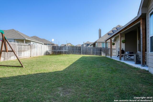 Listing photo id 37 for 2123 Bailey Forest
