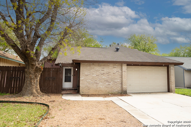 Details for 5542 Kissing Oak St, San Antonio, TX 78247