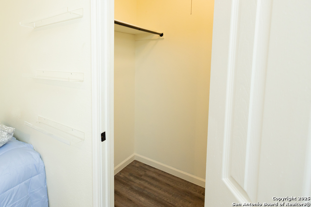 Image 17 of 21 For 5542 Kissing Oak St