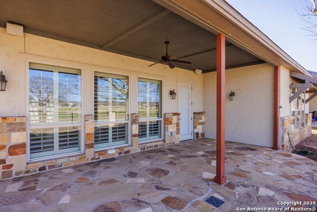 Listing photo id 22 for 2885 Rock Barn Drive E