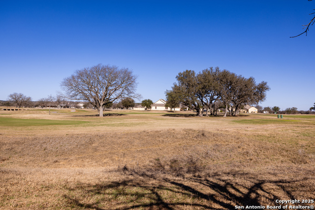 Listing photo id 34 for 2885 Rock Barn Drive E