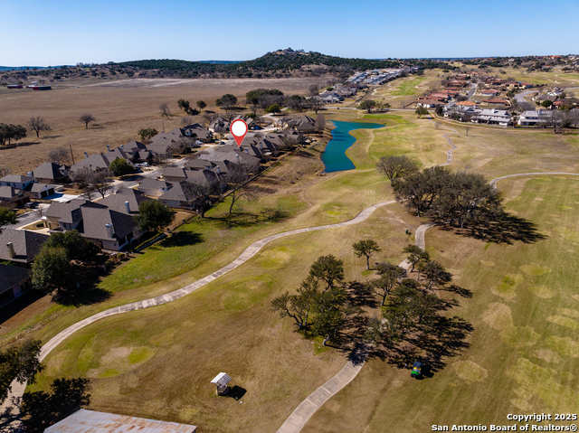 Listing photo id 35 for 2885 Rock Barn Drive E