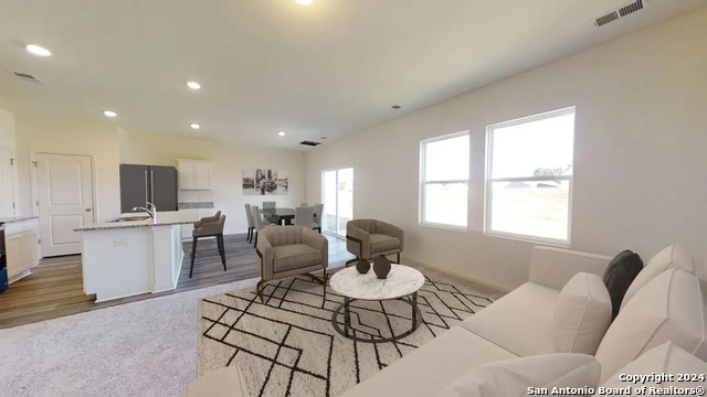 Listing photo id 2 for 840 Goodhart