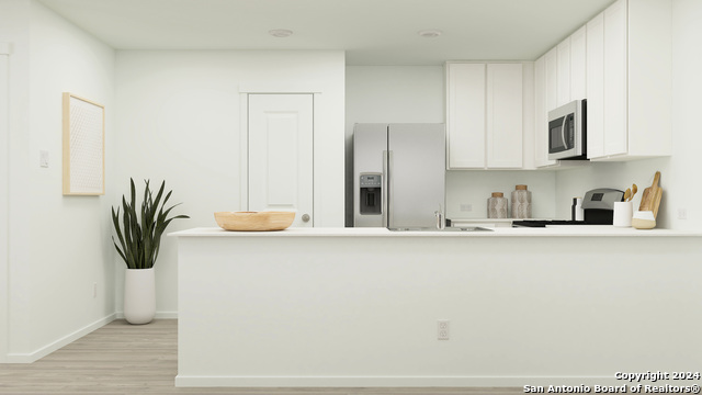 Image 11 of 18 For 305 Alta Vista Ter