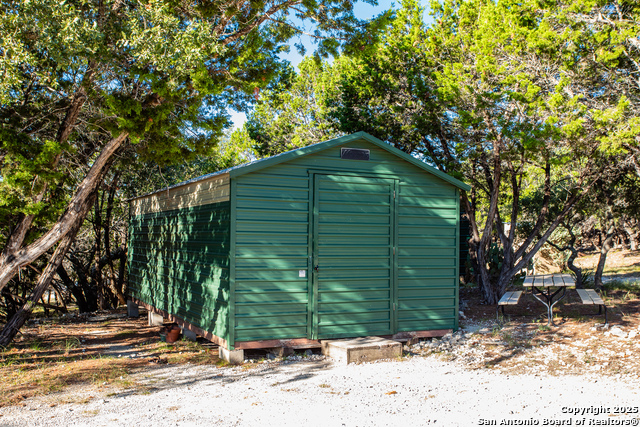 Image 12 of 50 For 2844 Bear Springs