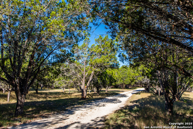 Image 18 of 50 For 2844 Bear Springs