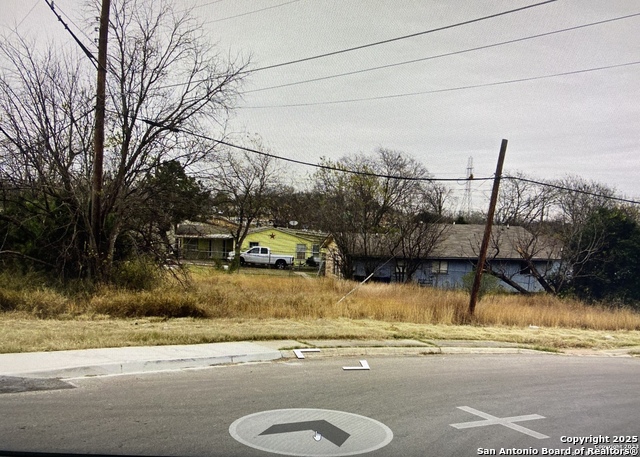 Image 4 of 5 For 922 Hampton St Lot 6