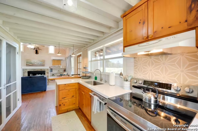 Image 10 of 50 For 17 September Ridge