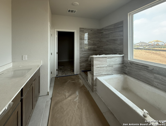 Image 17 of 24 For 12836 Red Apple Rd.