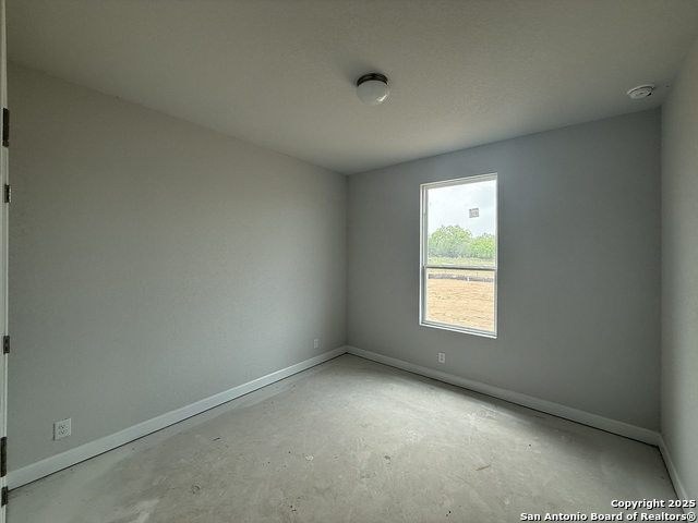Image 19 of 24 For 12836 Red Apple Rd.