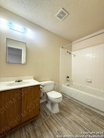 Image 12 of 15 For 6439 Beech Trail Dr