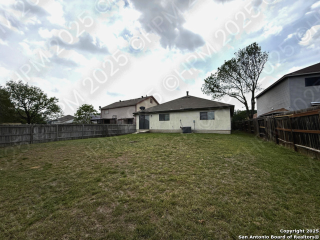 Image 13 of 15 For 6439 Beech Trail Dr
