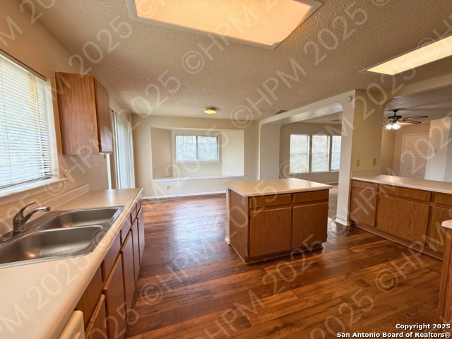 Image 4 of 15 For 6439 Beech Trail Dr