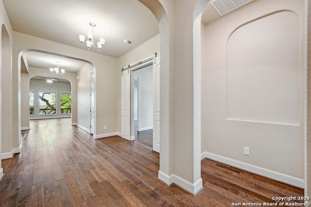 Listing photo id 16 for 135 Escalera