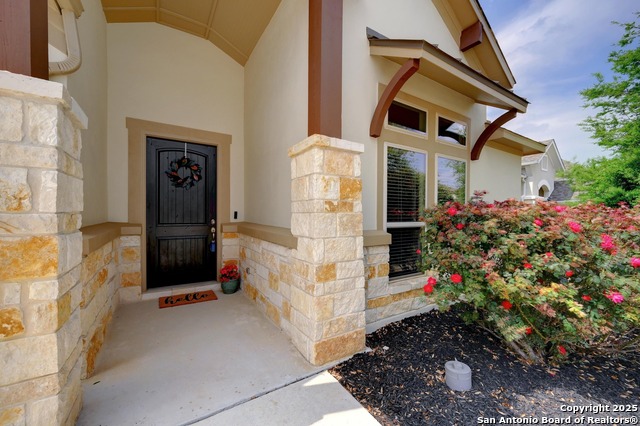 Listing photo id 1 for 135 Escalera