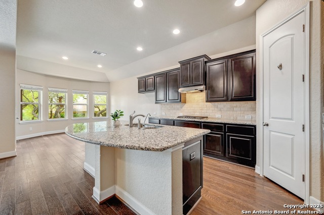 Listing photo id 6 for 135 Escalera