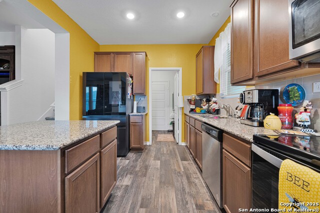 Image 10 of 26 For 8432 Amistad Cove