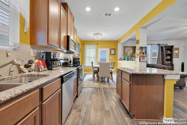 Image 9 of 26 For 8432 Amistad Cove