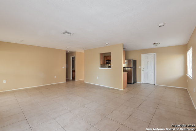Image 4 of 15 For 5955 Oak Run