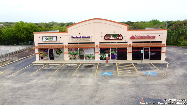 Listing photo id 10 for 21790 Bulverde