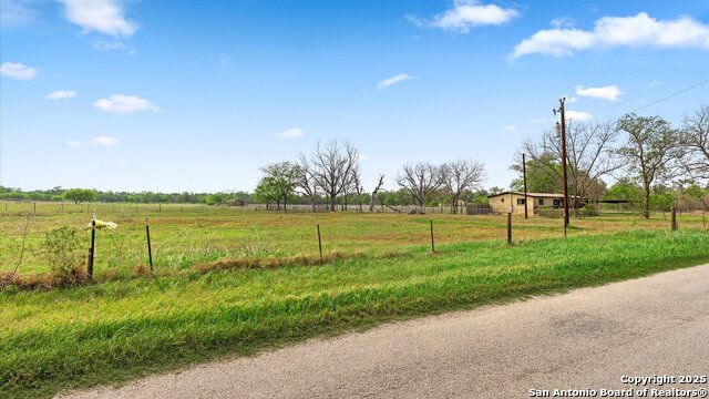 Details for 515 Dry Hollow, La Vernia, TX 78121