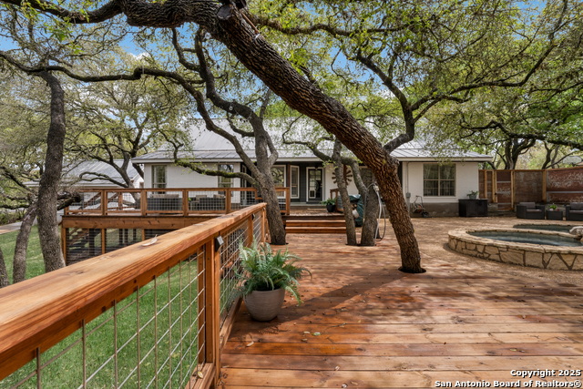 Image 21 of 24 For 2515 Country Ledge