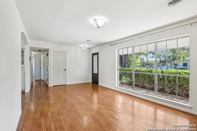 Image 4 of 46 For 310 Rosewood