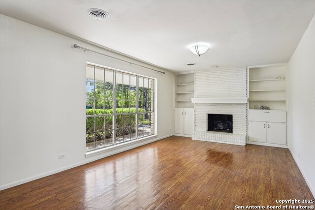 Image 8 of 46 For 310 Rosewood