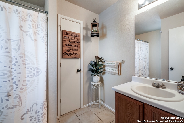 Image 12 of 24 For 8030 Cavern Hill