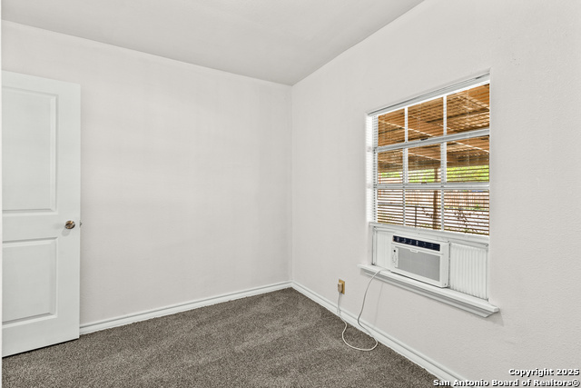 Image 16 of 25 For 1326 Vestal W
