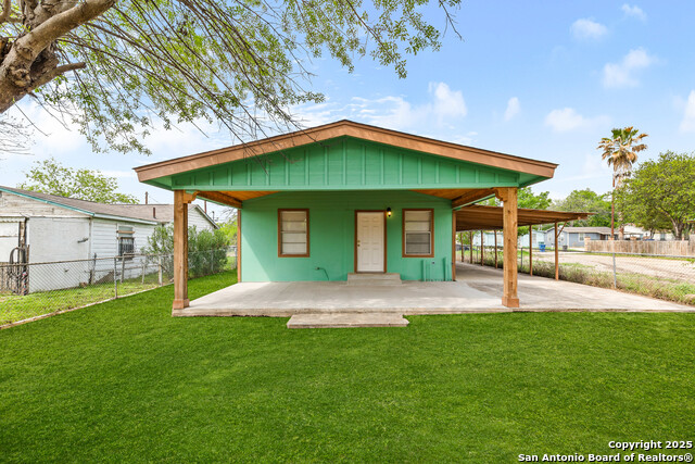 Image 22 of 25 For 1326 Vestal W