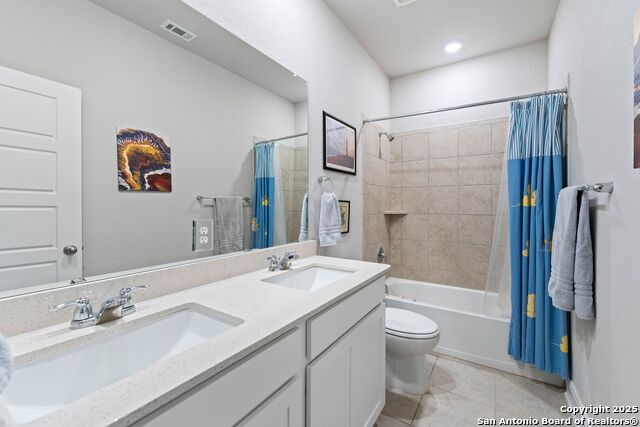 Listing photo id 11 for 3075 Mondavi Crest
