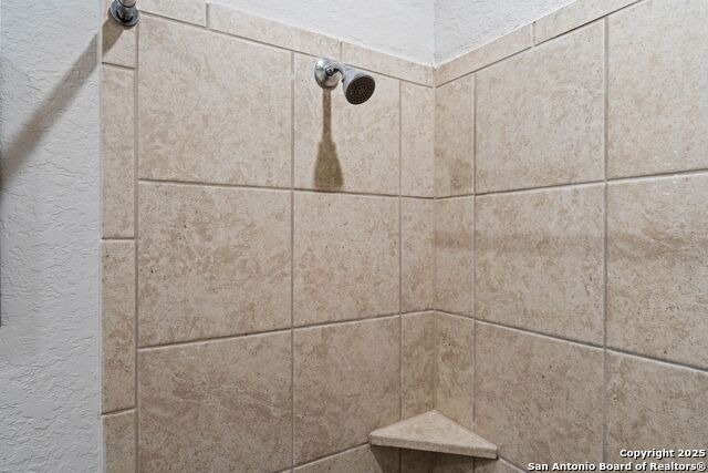 Listing photo id 12 for 3075 Mondavi Crest