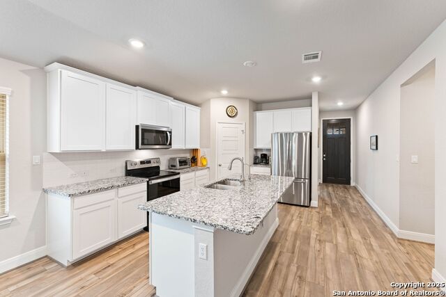 Listing photo id 4 for 3075 Mondavi Crest
