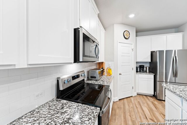 Listing photo id 5 for 3075 Mondavi Crest
