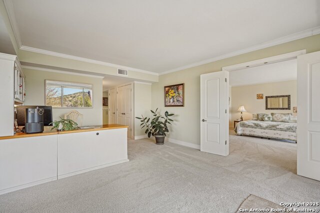 Listing photo id 20 for 1000 Guadalupe St  1d & G3