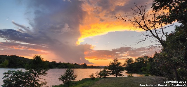 Listing photo id 36 for 1000 Guadalupe St  1d & G3