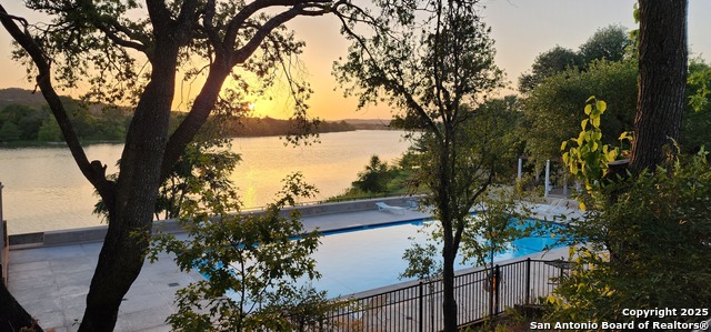 Listing photo id 37 for 1000 Guadalupe St  1d & G3