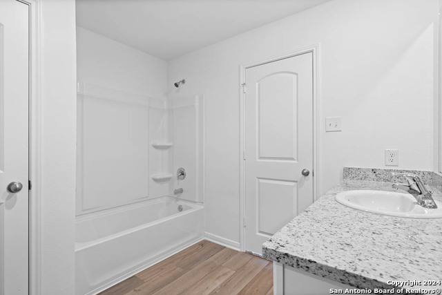 Image 11 of 13 For 10910 Lafayette Loop