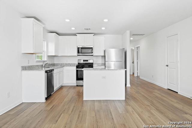 Image 5 of 13 For 10930 Lafayette Loop