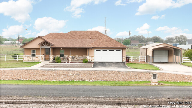 Image 4 of 42 For 861 County Road 464